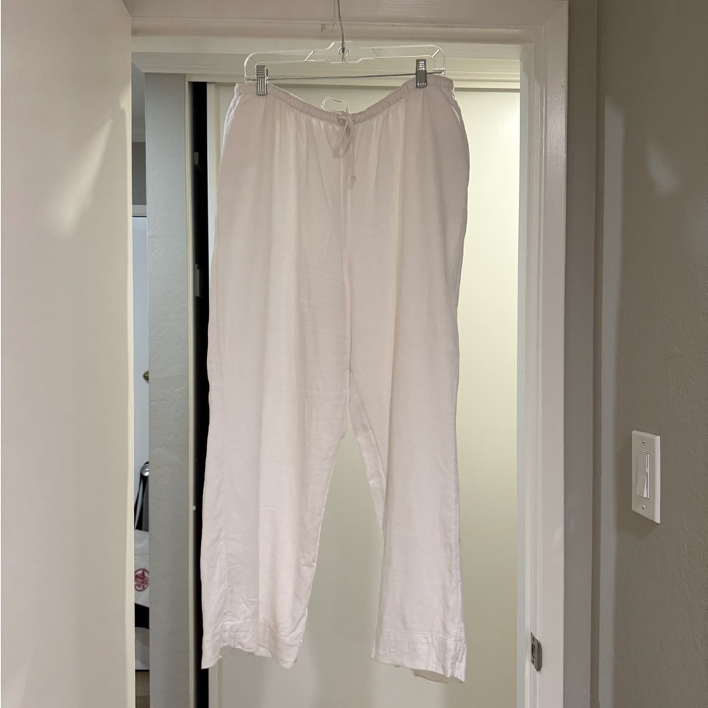 Abercrombie and Fitch white linen pants
